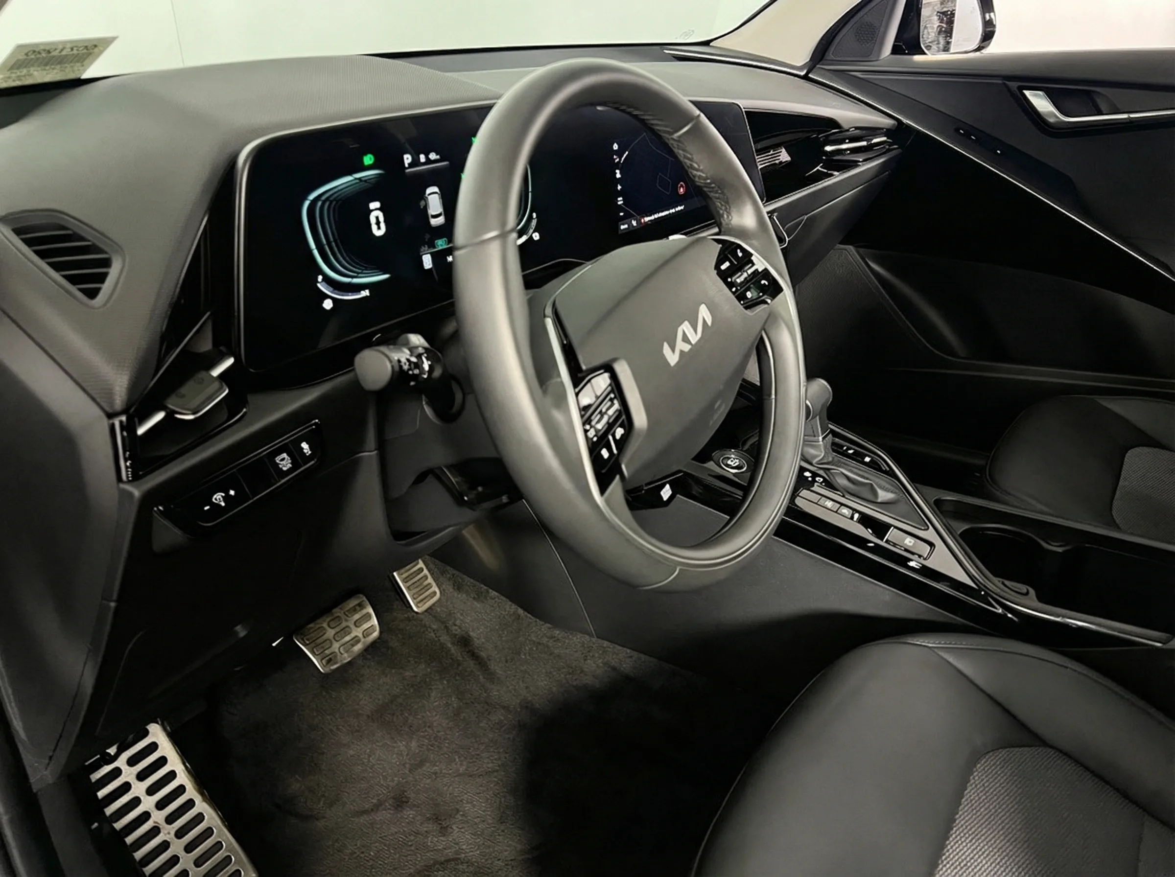 2024 Kia Niro EX Touring — thumbnail 10
