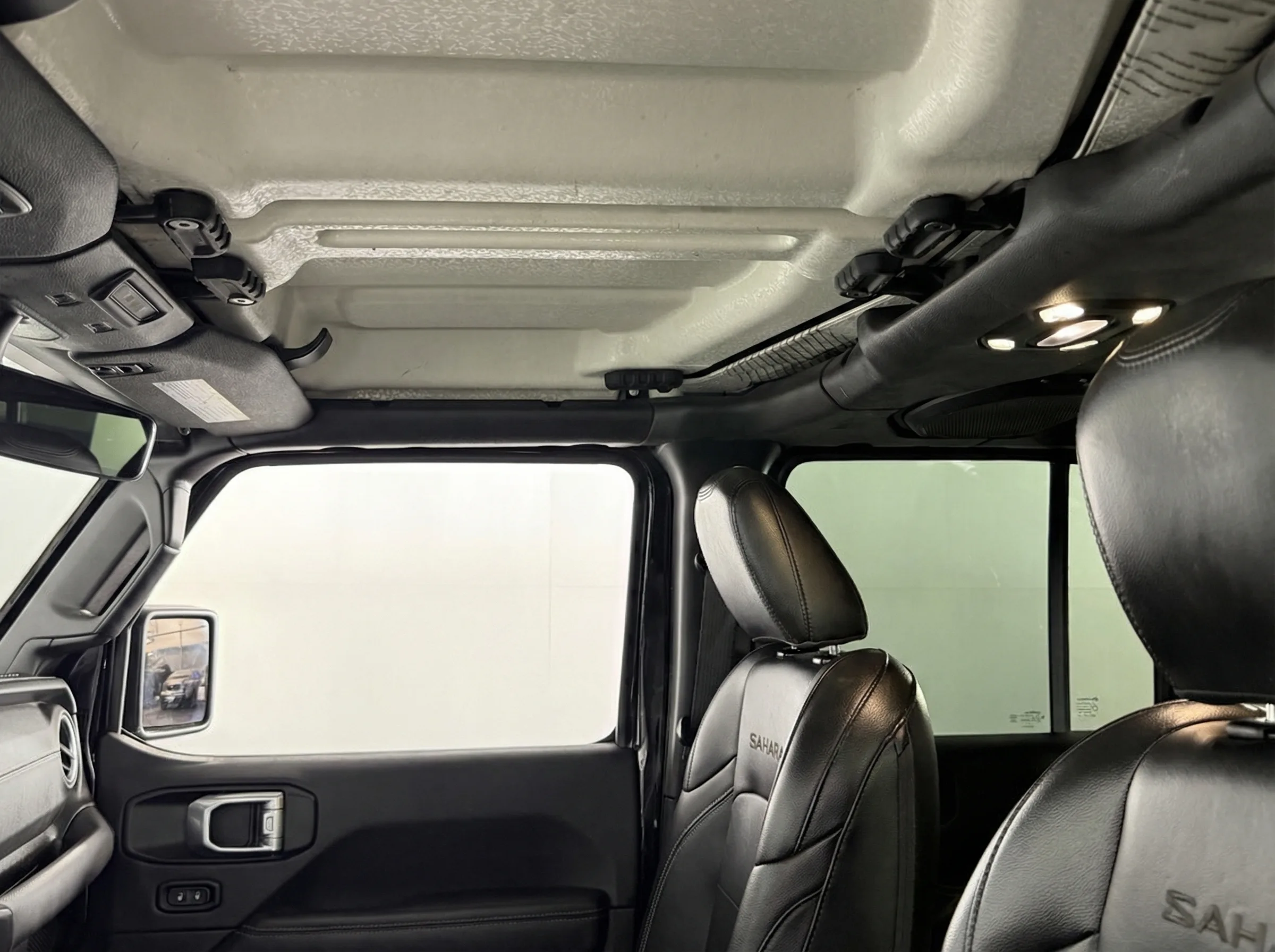 2023 Jeep Wrangler Sahara 4xe — thumbnail 11