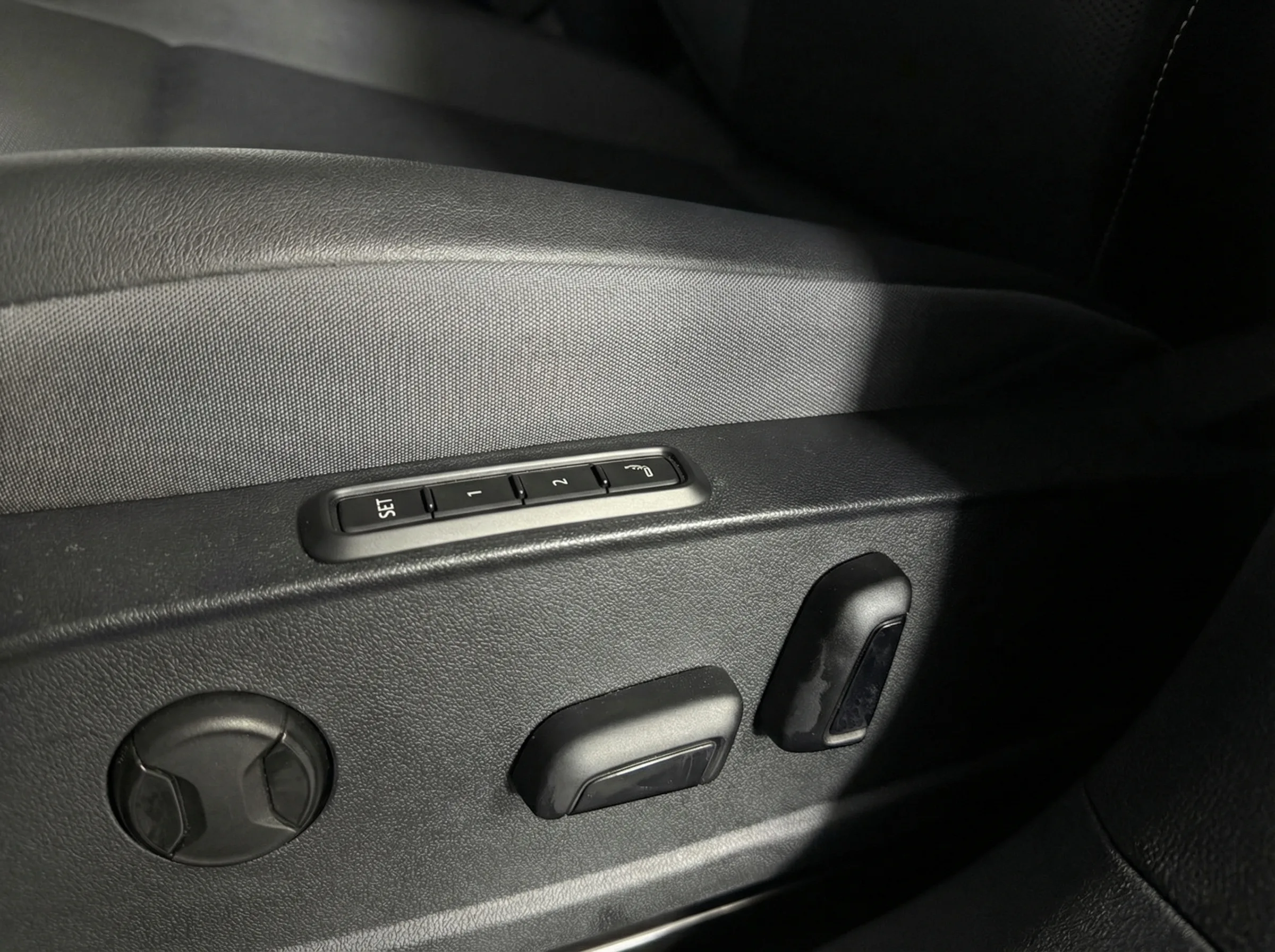 2023 Volkswagen ID.4 Pro S Plus — thumbnail 12
