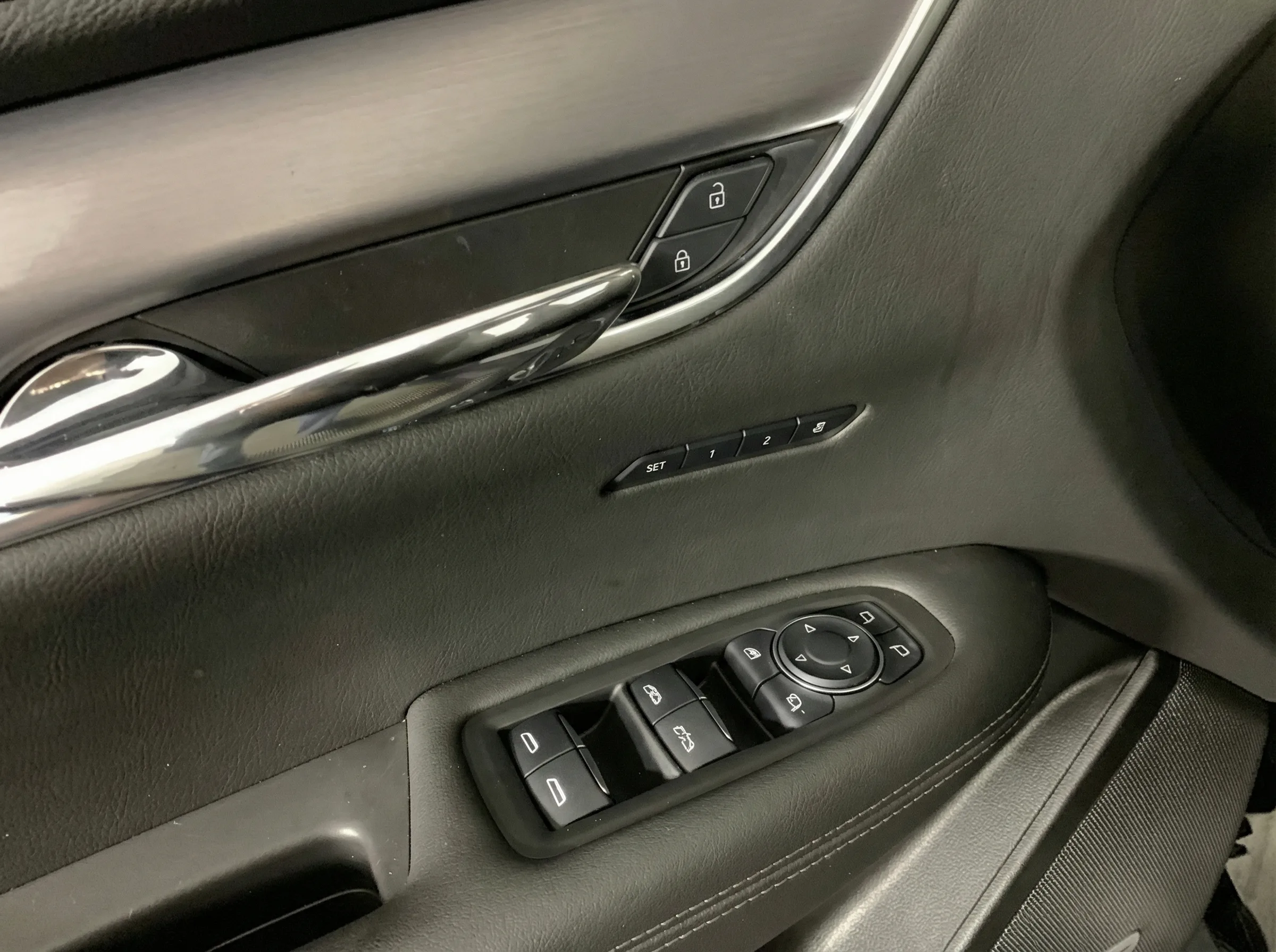 2025 Cadillac XT6 Luxury — thumbnail 13