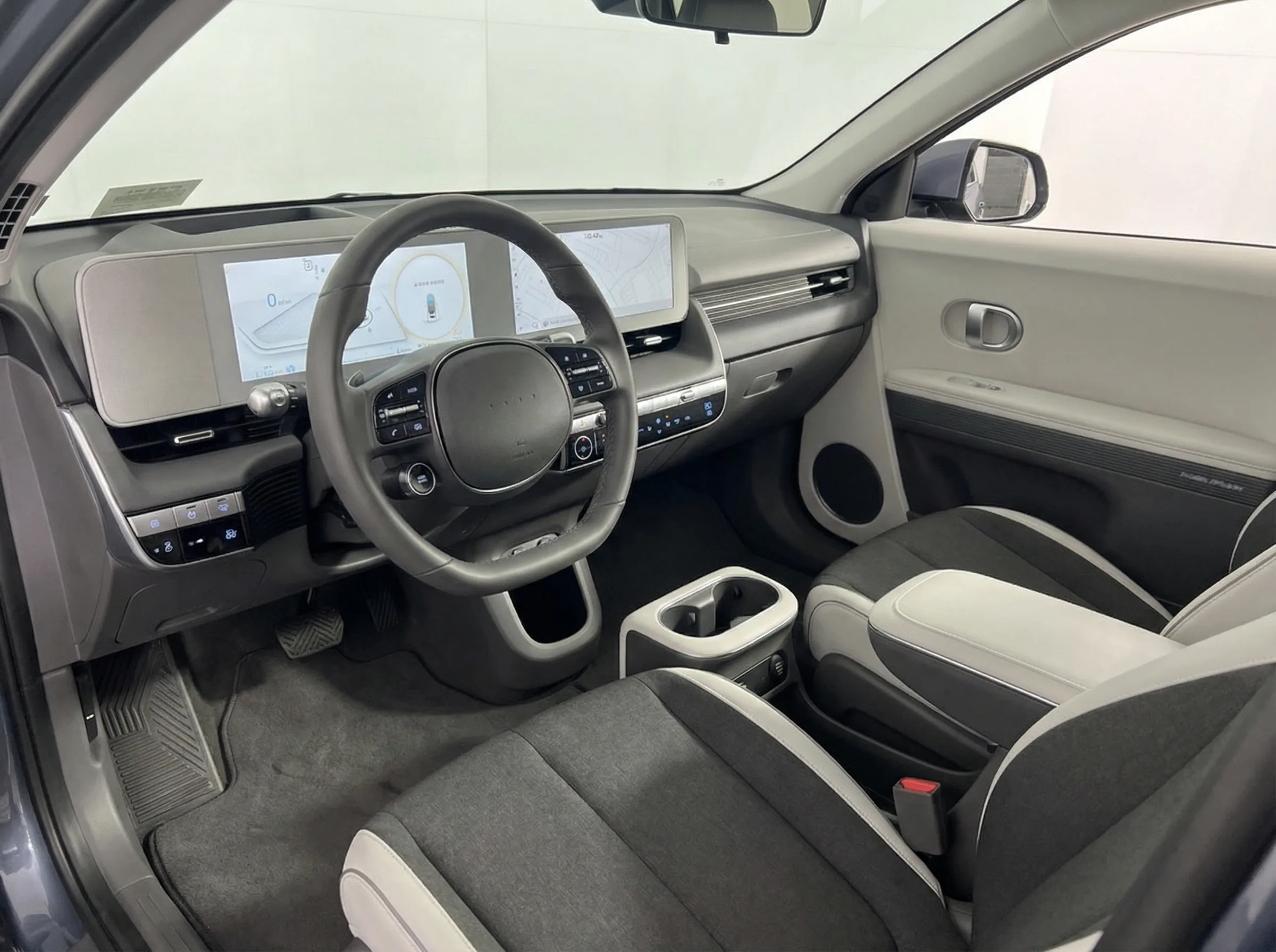 2024 Hyundai IONIQ 5 SE Long Range — thumbnail 14
