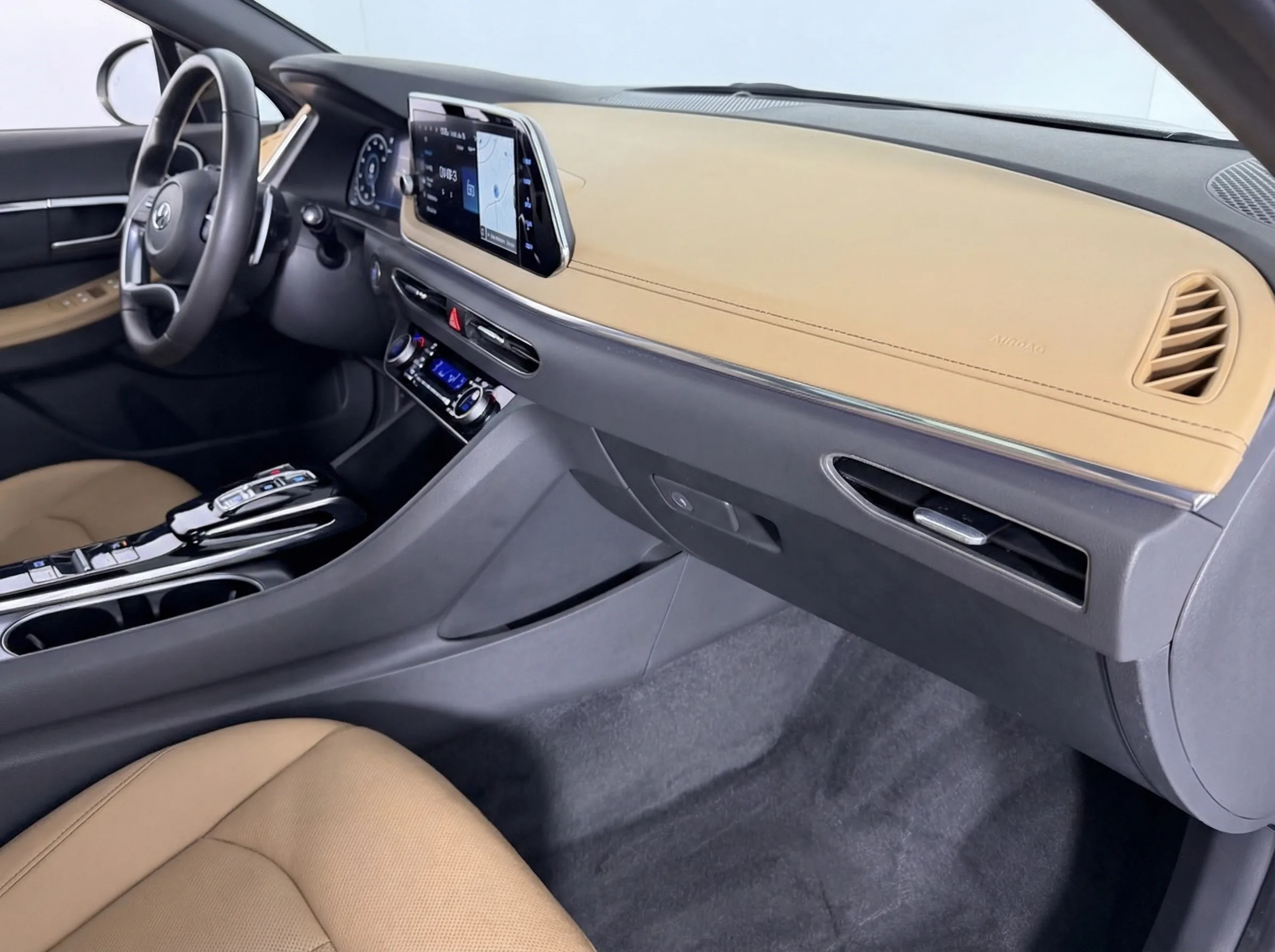 2023 Hyundai Sonata Limited — thumbnail 16