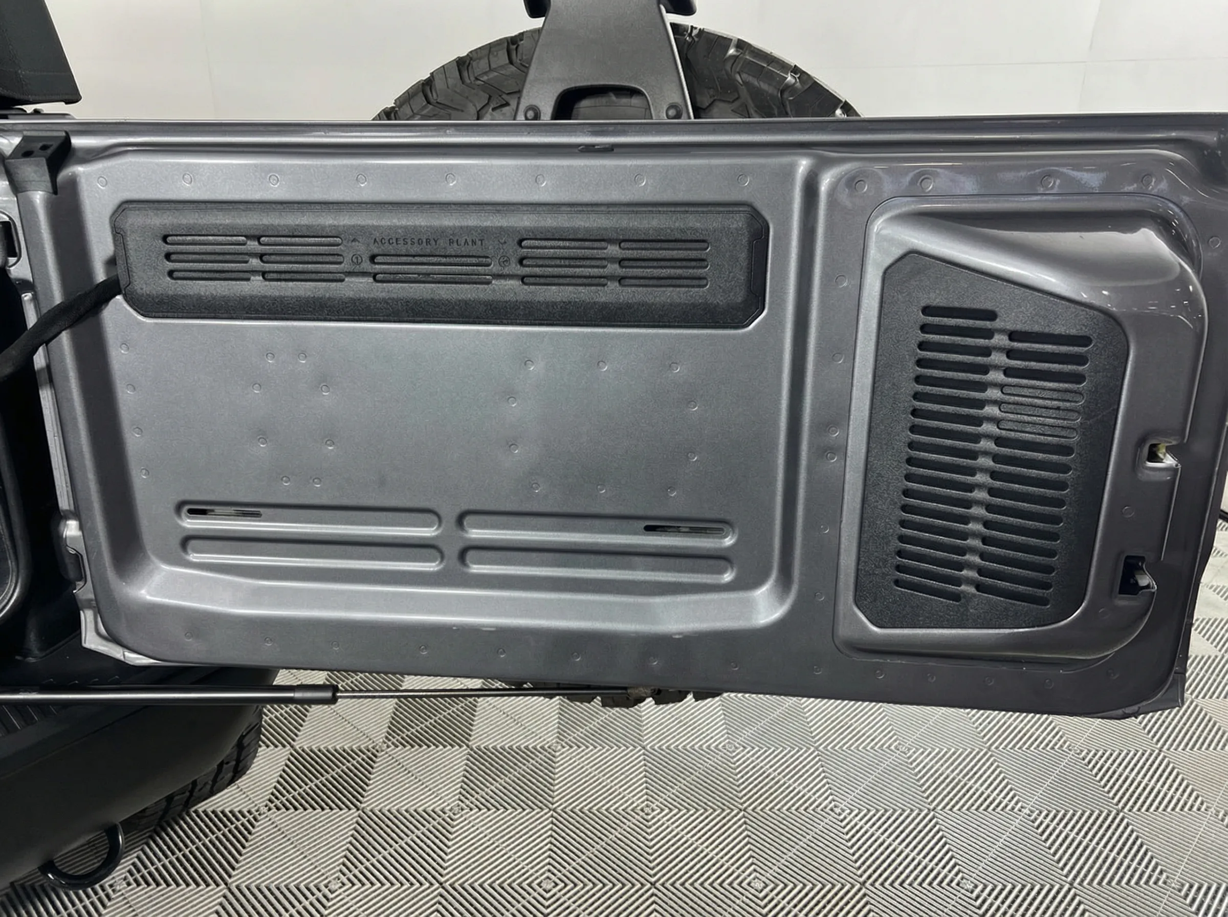 2023 Ford Bronco Badlands — thumbnail 14