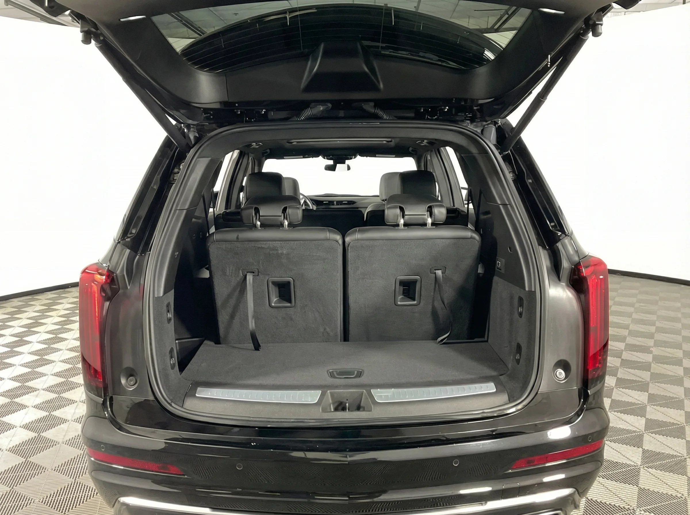 2025 Cadillac XT6 Luxury — thumbnail 18