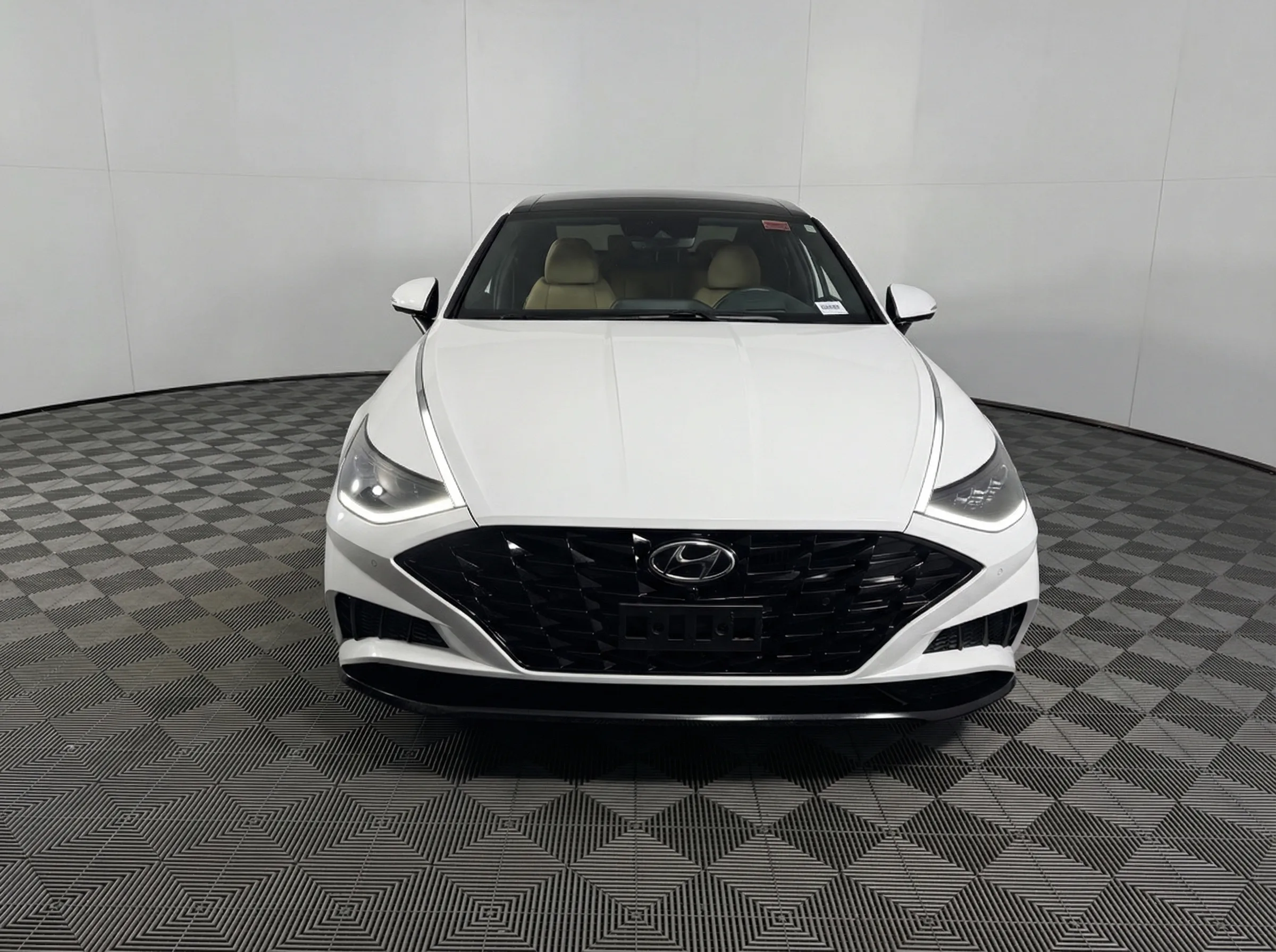 2023 Hyundai Sonata Limited — thumbnail 2