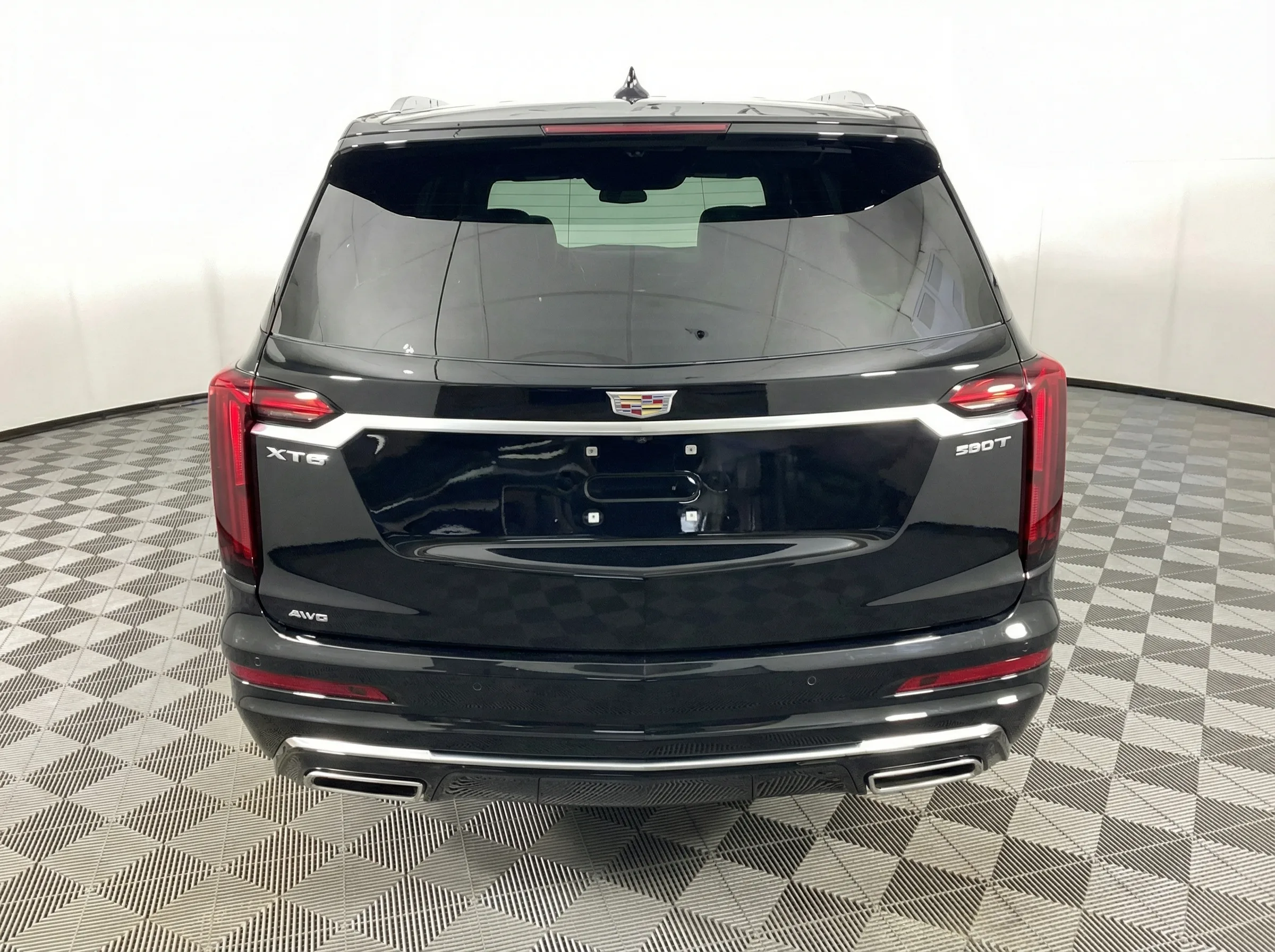 2025 Cadillac XT6 Luxury — thumbnail 2