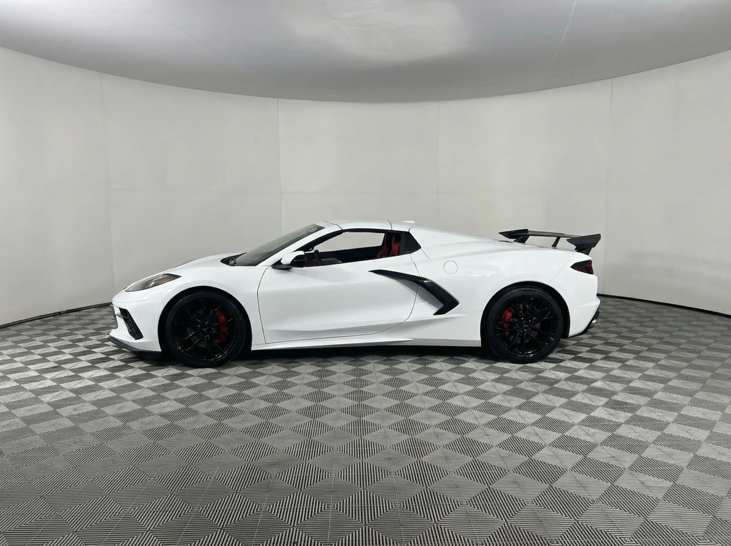 2025 Chevrolet Corvette Stingray 1LT Convertible — thumbnail 2