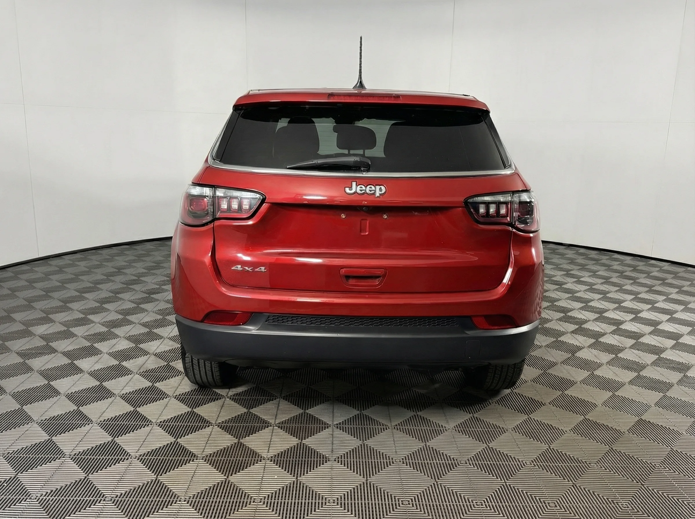 2025 Jeep Compass Sport — thumbnail 3