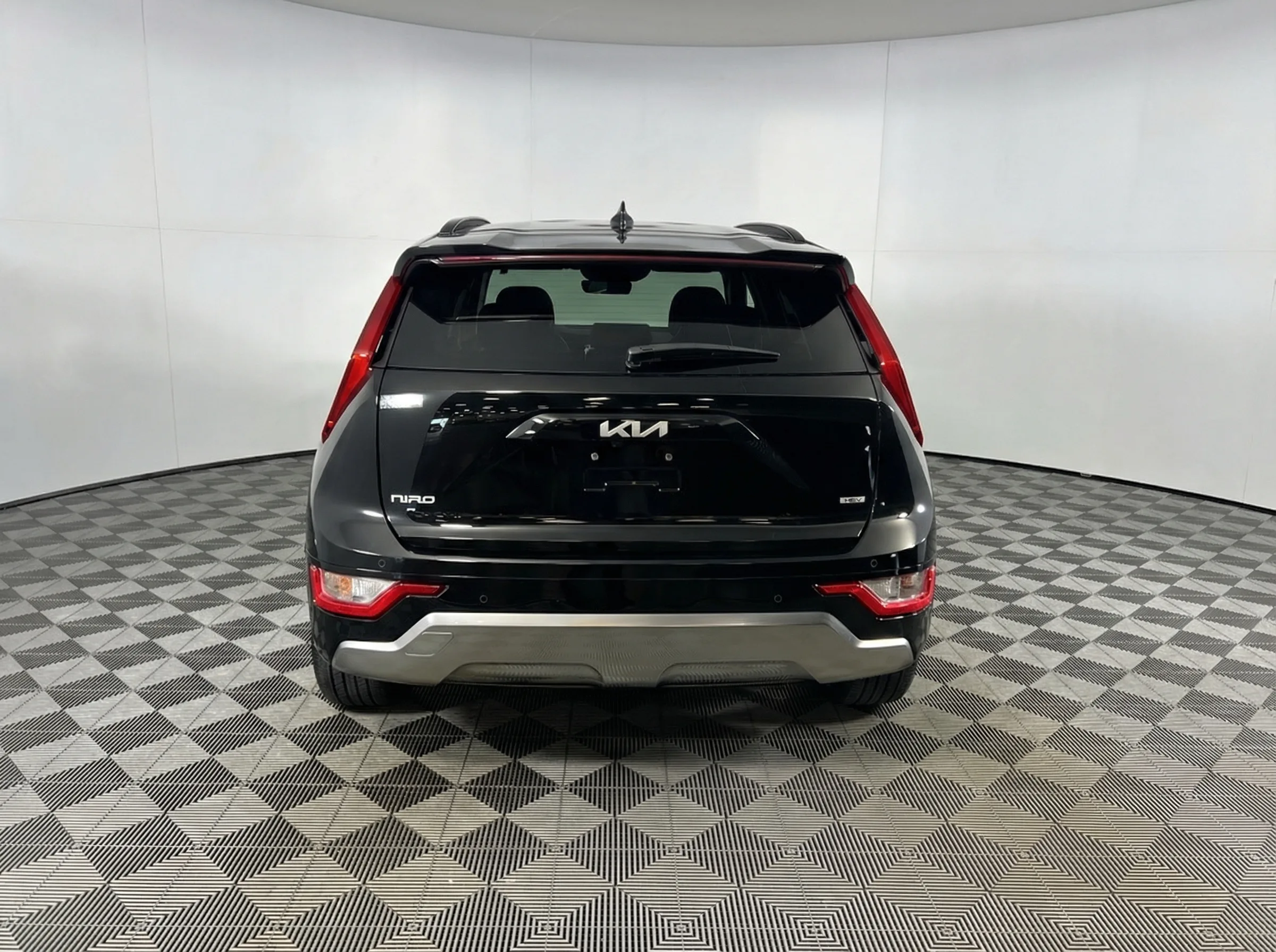 2024 Kia Niro EX Touring — thumbnail 3