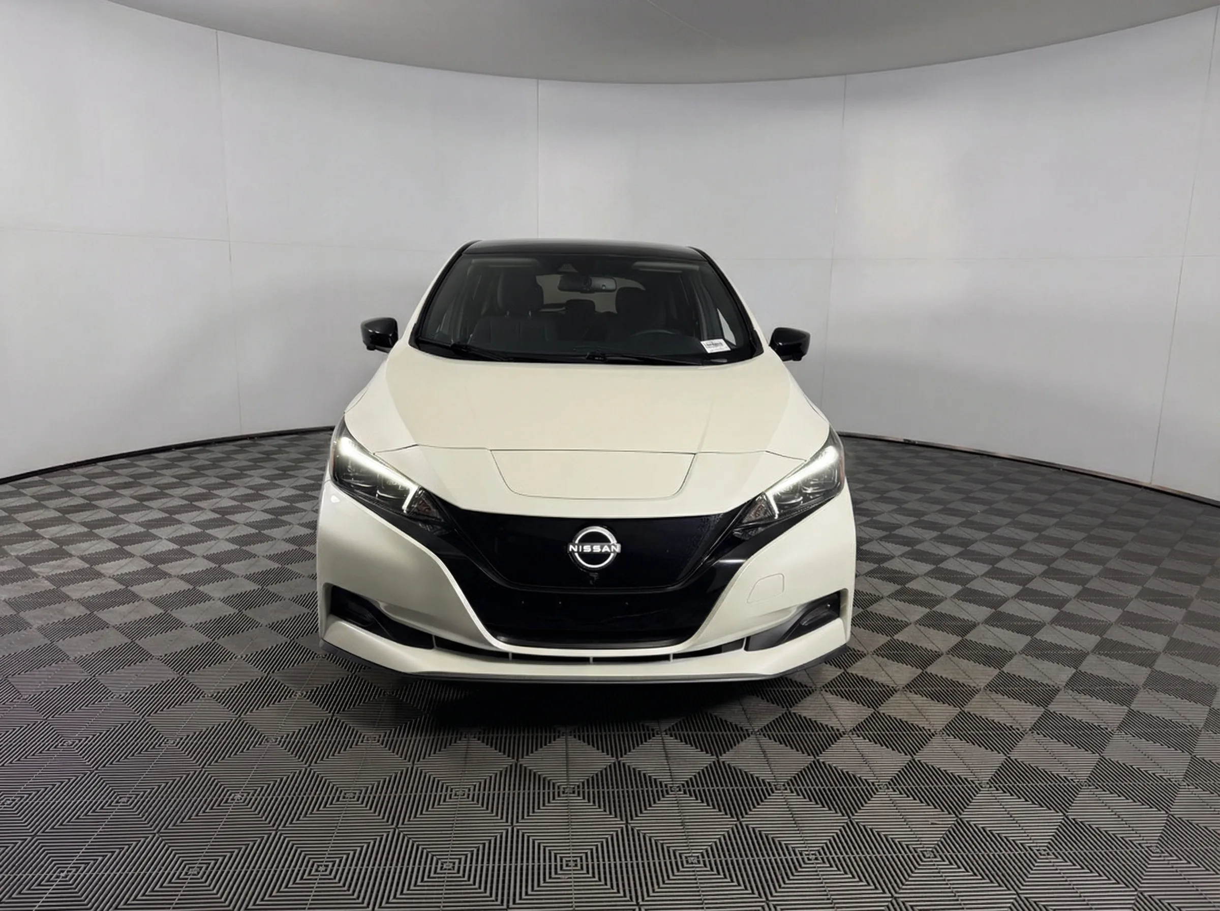 2024 Nissan Leaf SV Plus — thumbnail 3