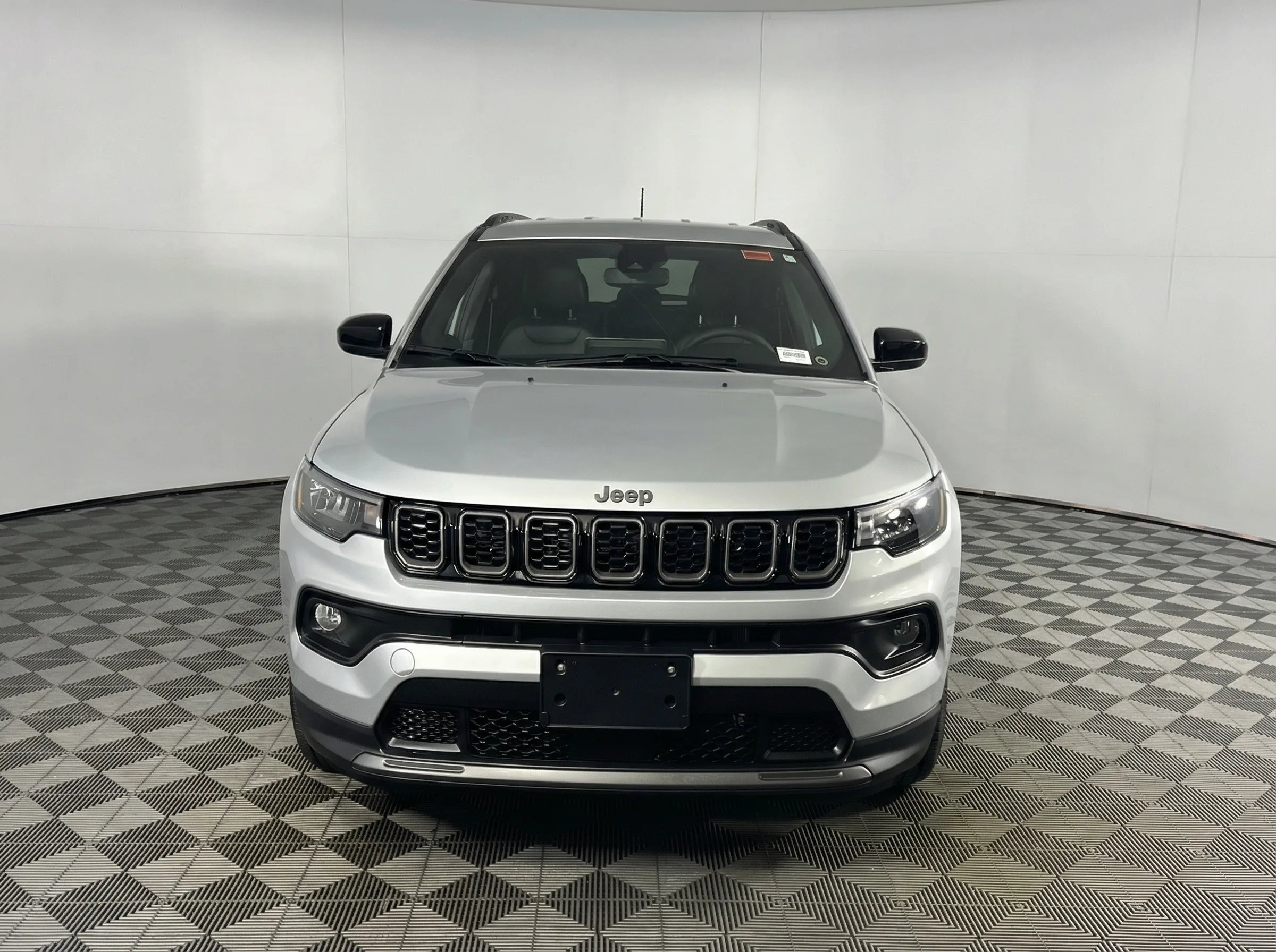 2025 Jeep Compass Latitude — thumbnail 3