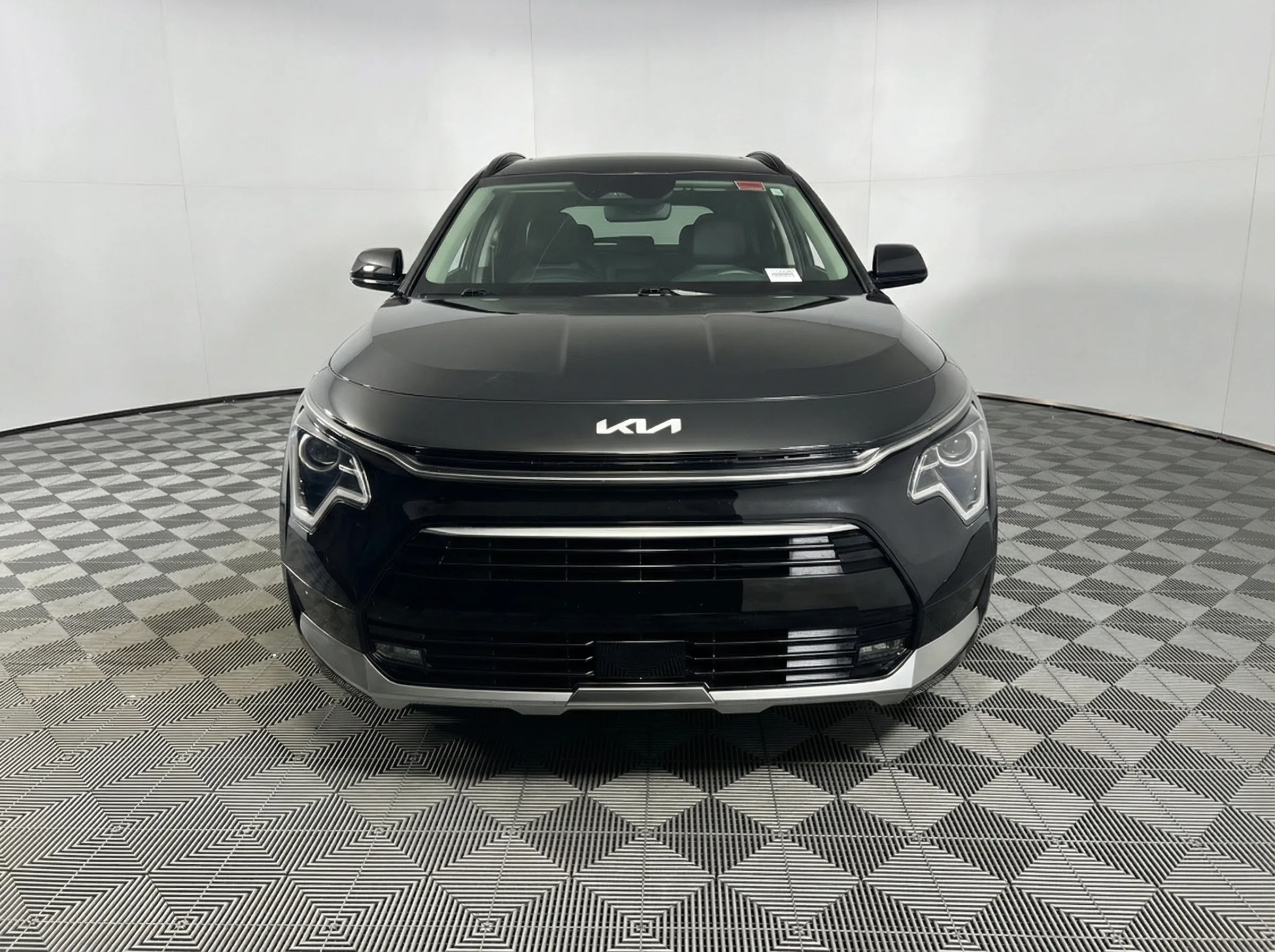2024 Kia Niro EX Touring — thumbnail 4