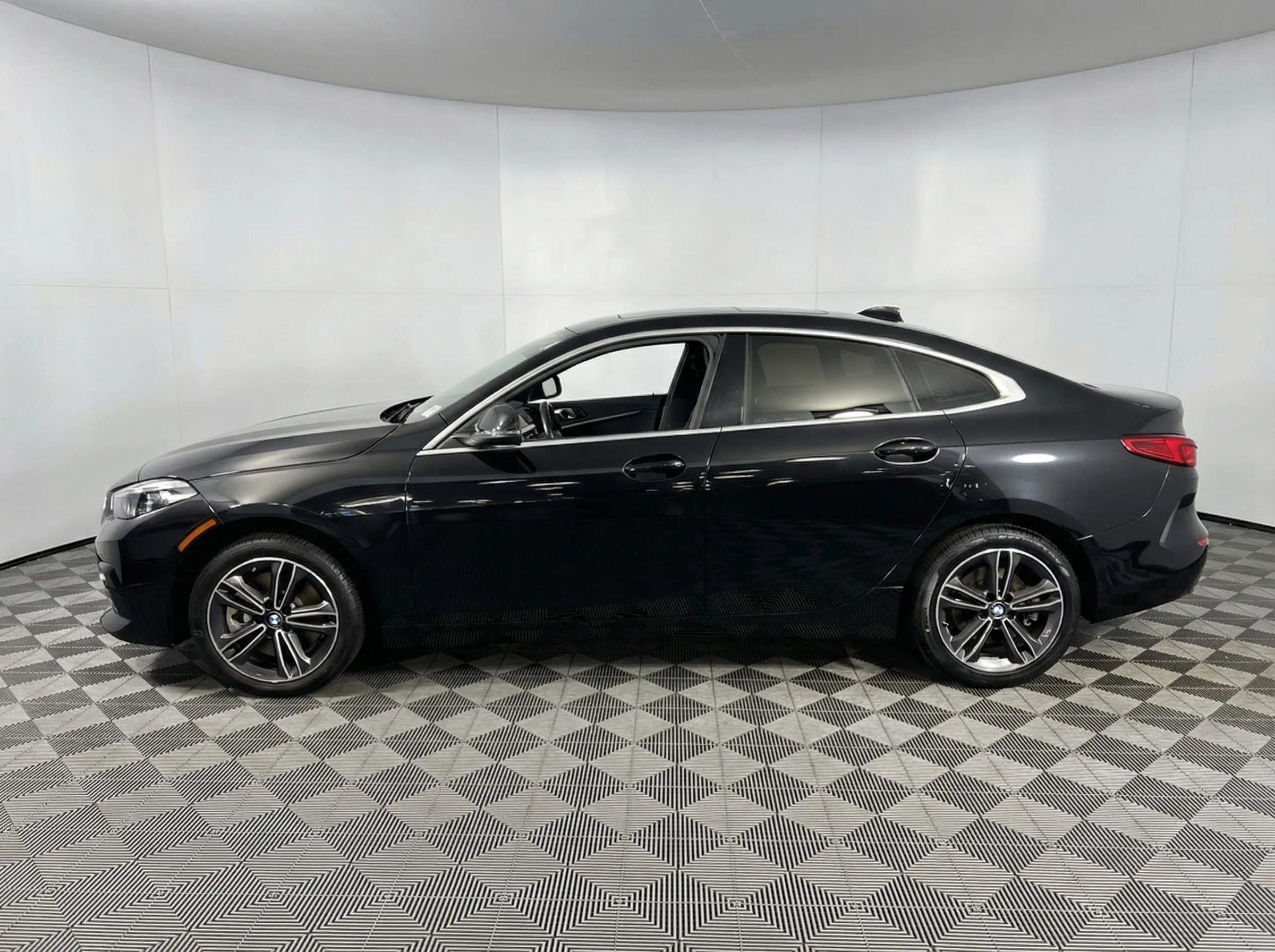 2024 BMW 228i Gran Coupe — thumbnail 4