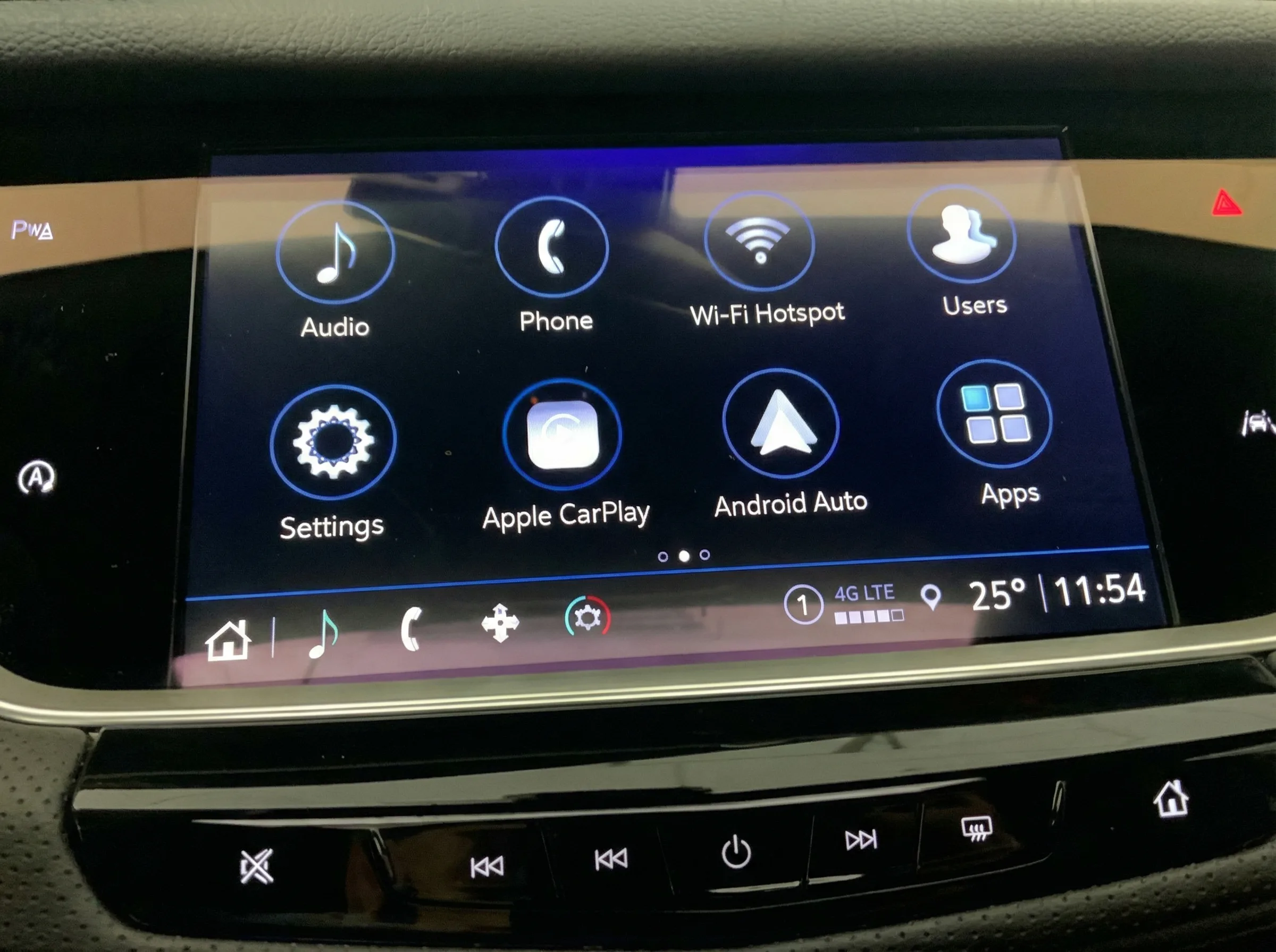 2025 Cadillac XT6 Luxury — thumbnail 6