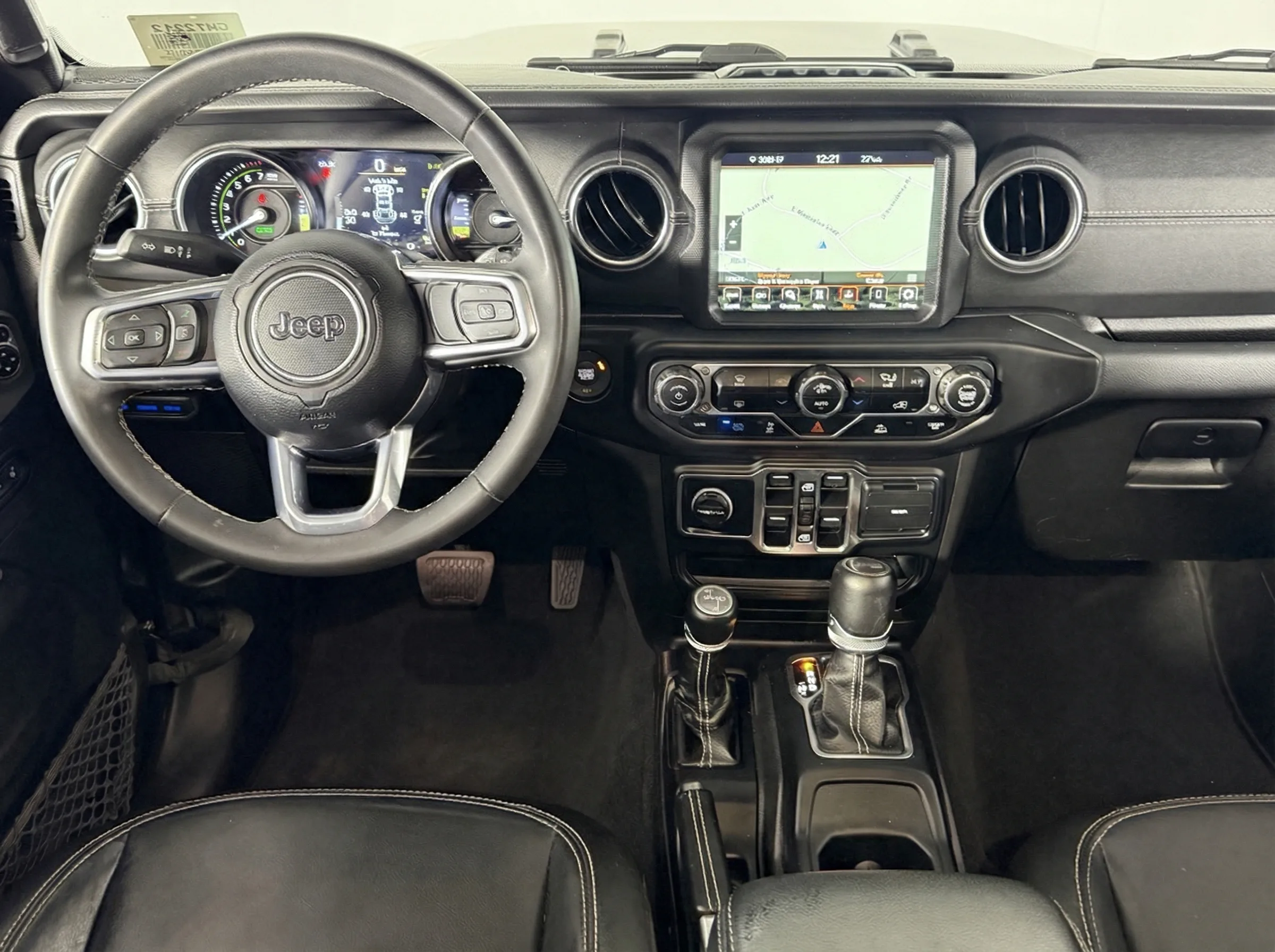 2023 Jeep Wrangler Sahara 4xe — thumbnail 6