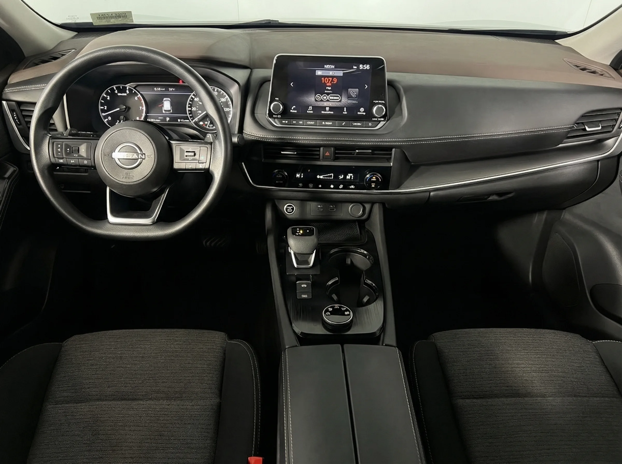 2023 Nissan Rogue SV — thumbnail 6
