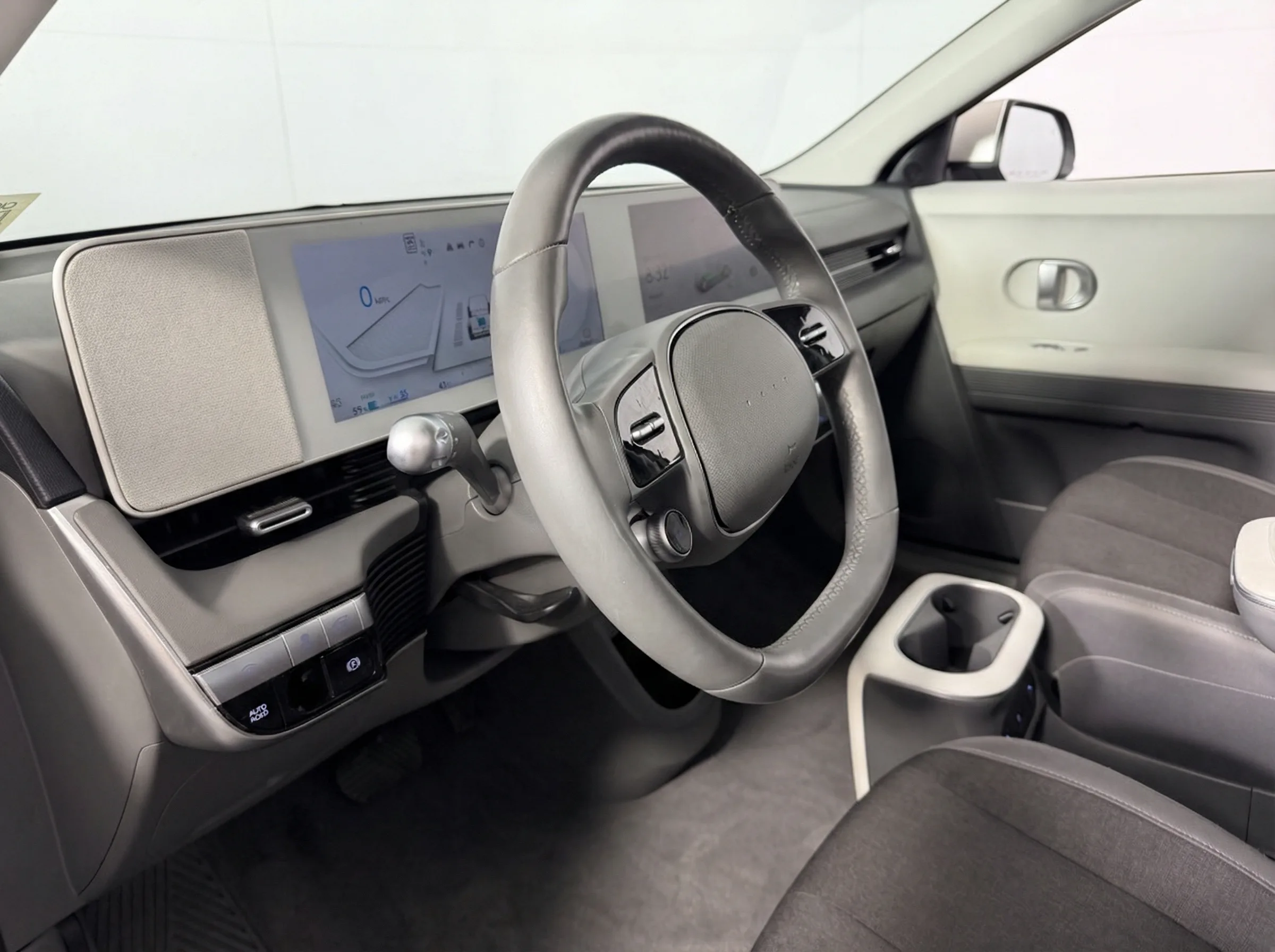 2024 Hyundai IONIQ 5 SEL — thumbnail 9