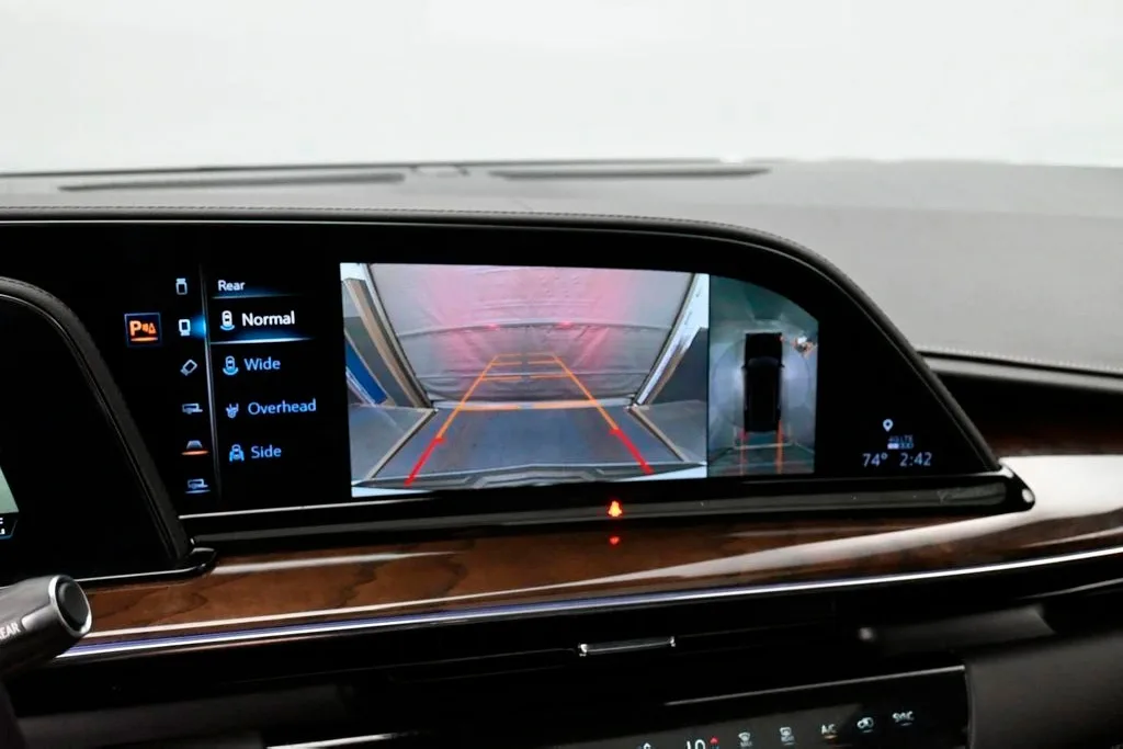 2024 Cadillac Escalade ESVTrimSport Platinum — thumbnail 10