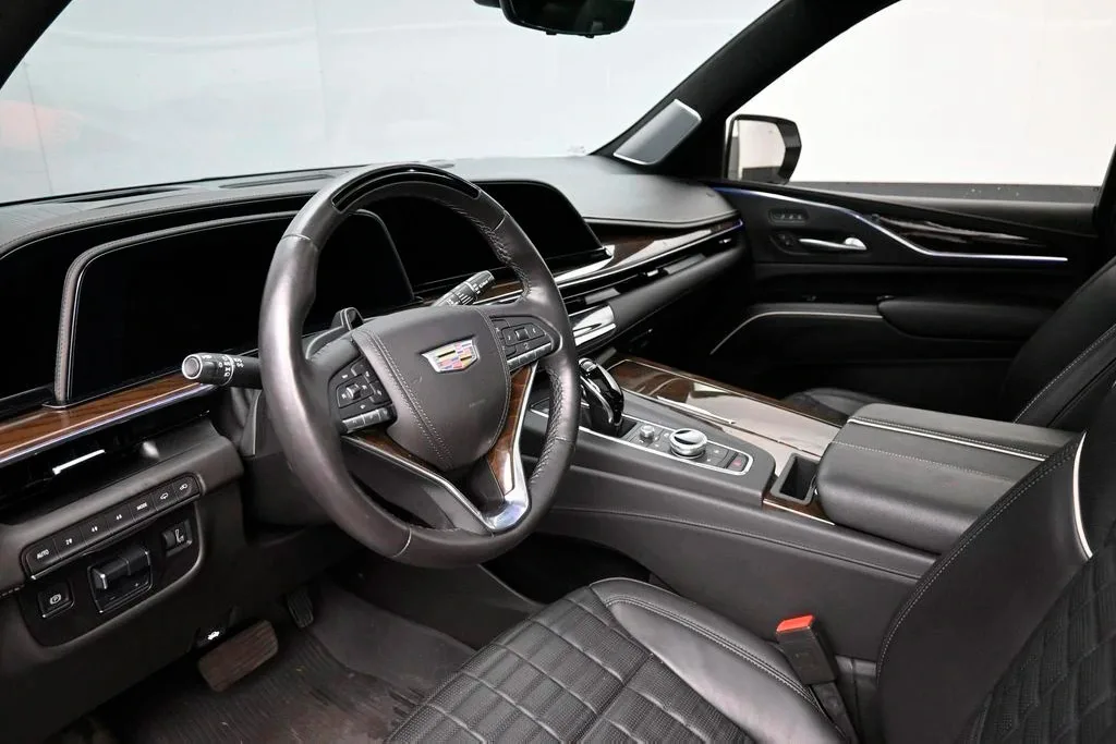 2024 Cadillac Escalade ESVTrimSport Platinum — thumbnail 15