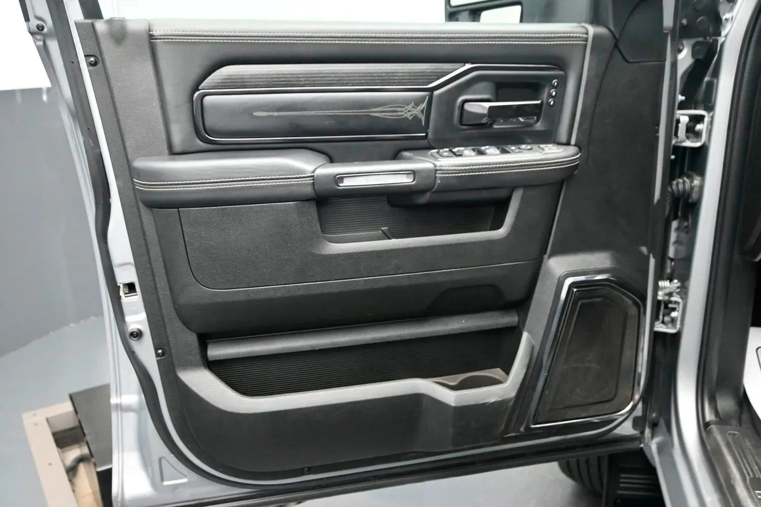2023 Ram 3500 Limited — thumbnail 22