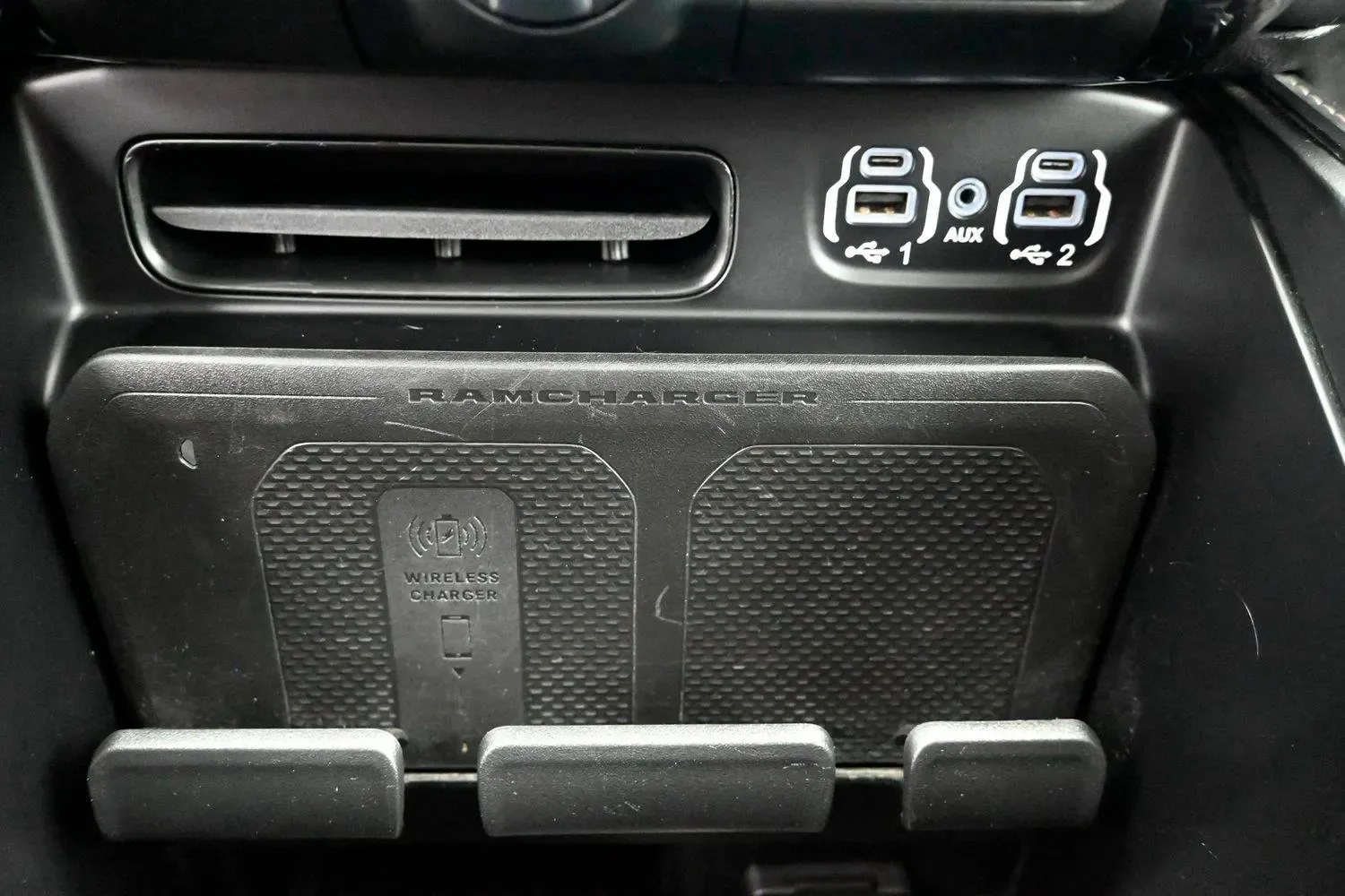 2023 Ram 3500 Limited — thumbnail 32