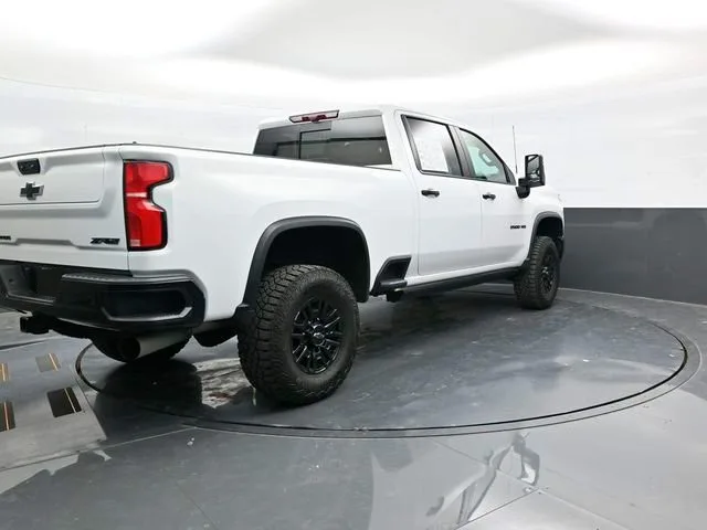 2024 Chevrolet Silverado 2500HDTrimZR2 — thumbnail 32