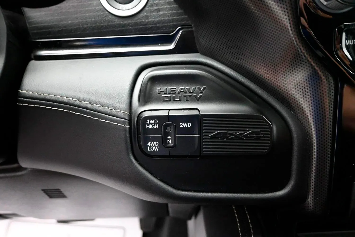 2023 Ram 3500 Limited — thumbnail 36