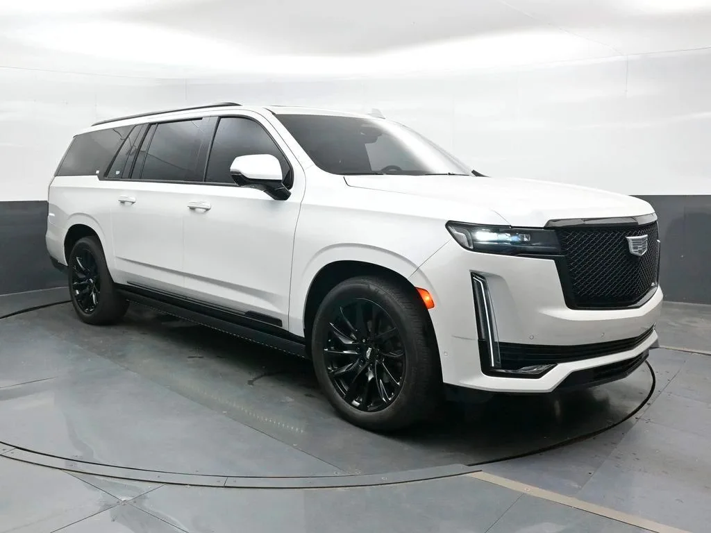 2024 Cadillac Escalade ESVTrimSport Platinum — thumbnail 3