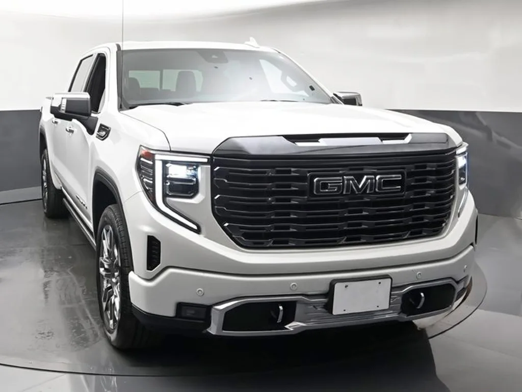 2024 GMC Sierra 1500TrimDenali Ultimate — thumbnail 3