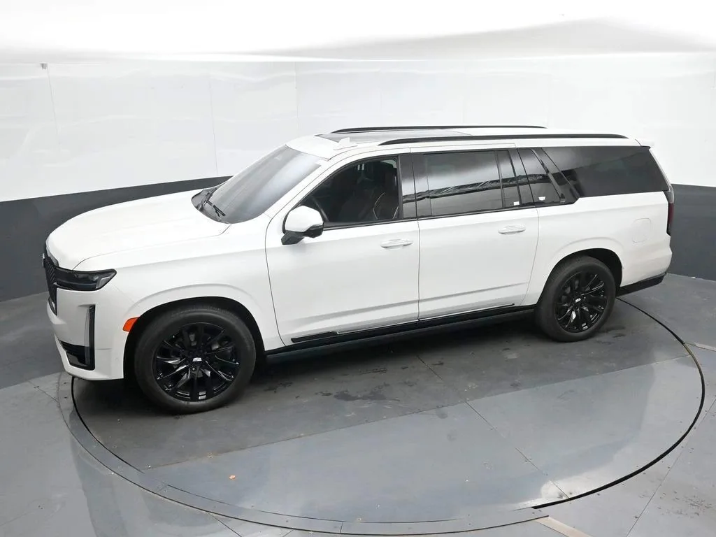 2024 Cadillac Escalade ESVTrimSport Platinum — thumbnail 32