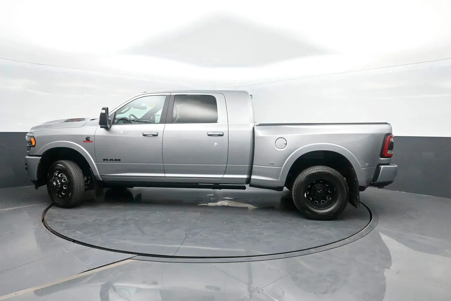 2023 Ram 3500 Limited — thumbnail 45