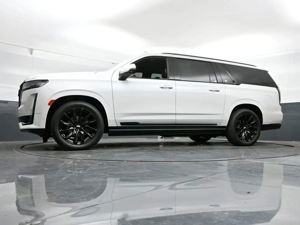 2024 Cadillac Escalade ESVTrimSport Platinum — thumbnail 40