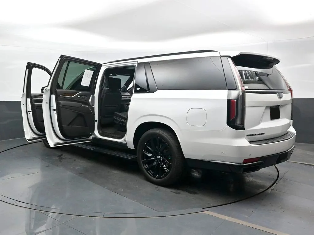 2024 Cadillac Escalade ESVTrimSport Platinum — thumbnail 43