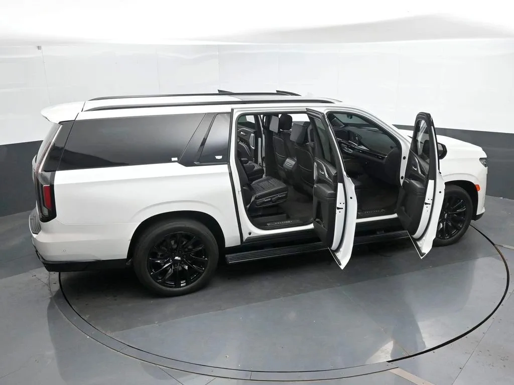 2024 Cadillac Escalade ESVTrimSport Platinum — thumbnail 44