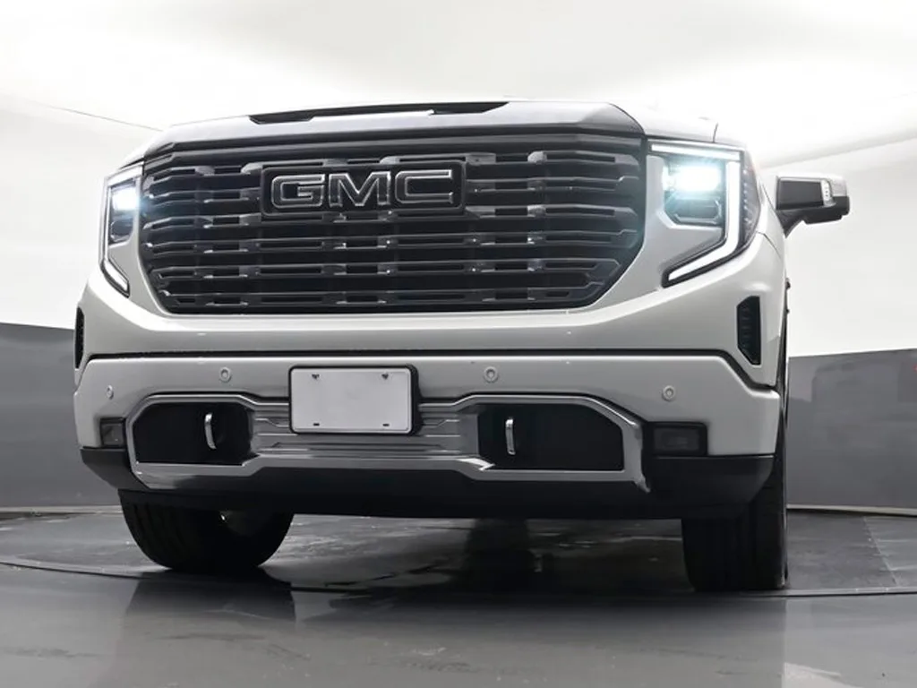 2024 GMC Sierra 1500TrimDenali Ultimate — thumbnail 5