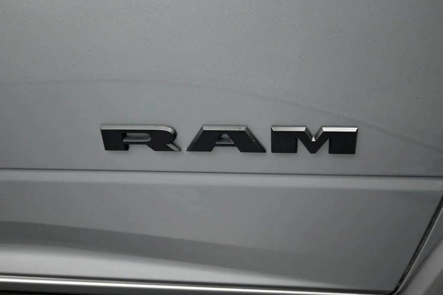 2023 Ram 3500 Limited — thumbnail 8