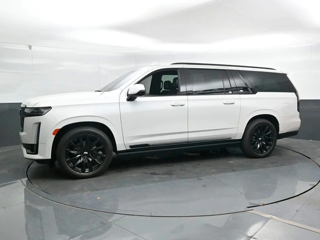 2024 Cadillac Escalade ESVTrimSport Platinum — thumbnail 6